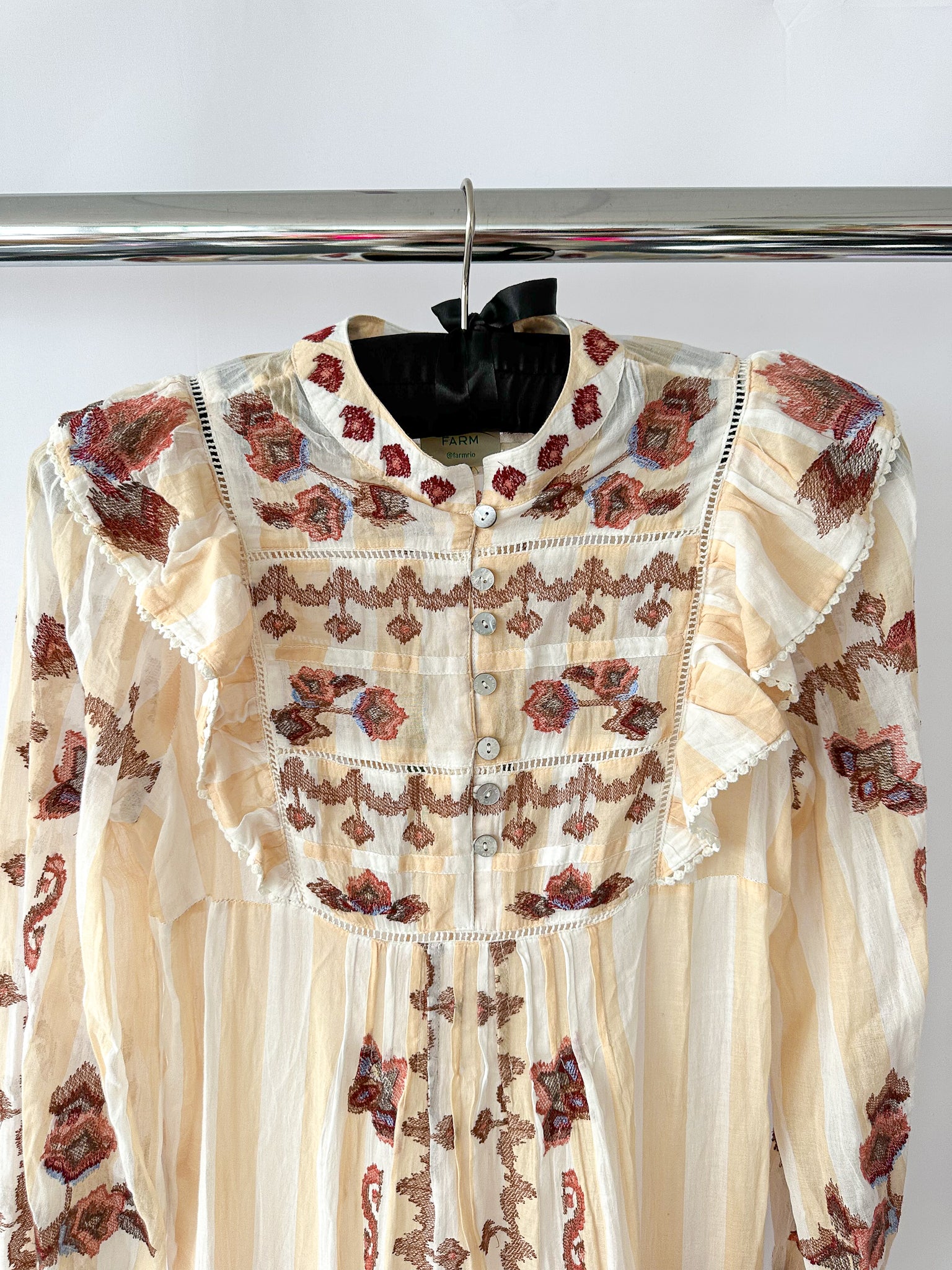 Farm Rio Jacquard Ikat White Long Sleeve Midi Dress detaling