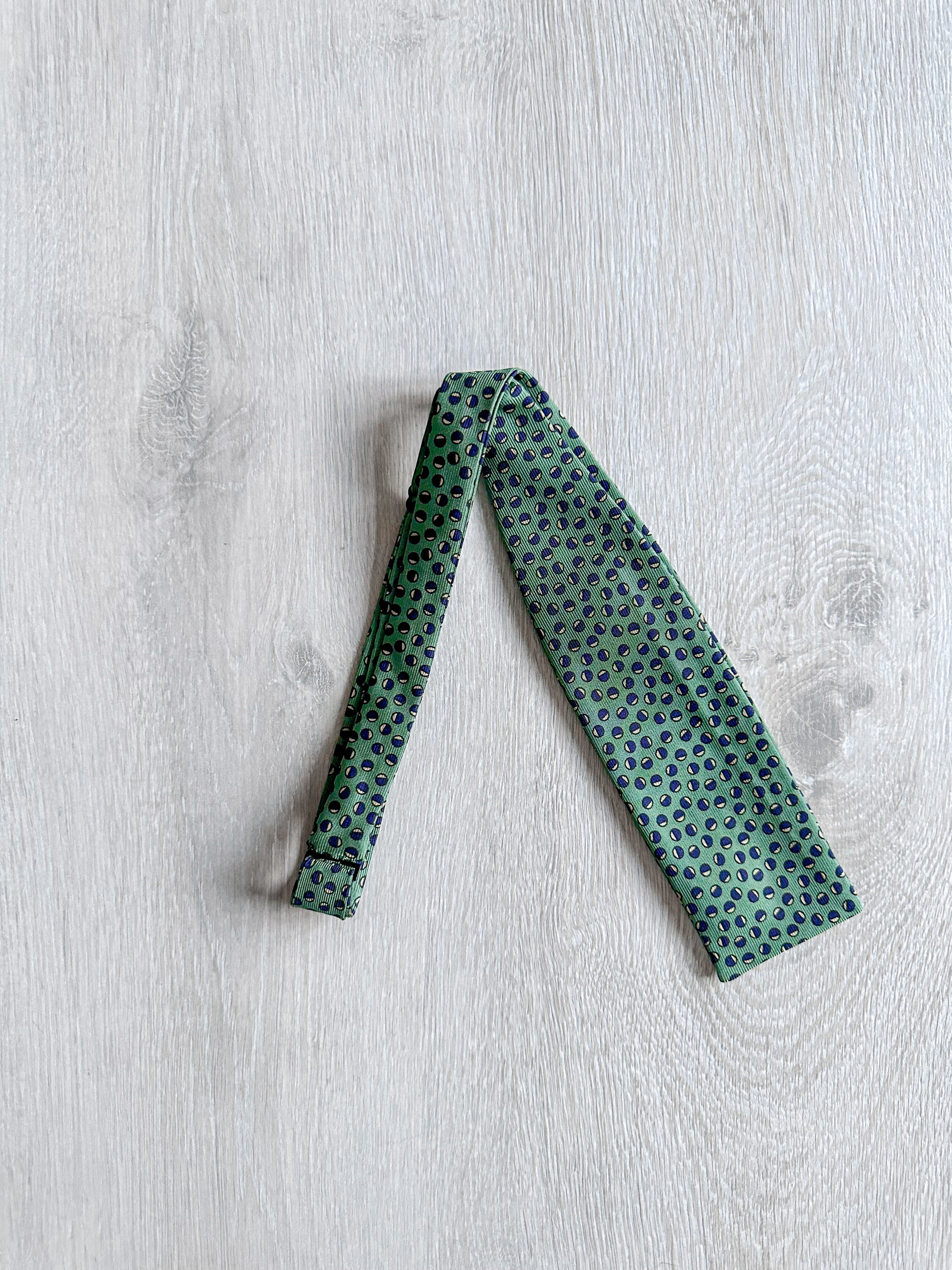 Drake's Green Abstract Circle Foulard Print Self Tie Bow Tie - House Of Huntington