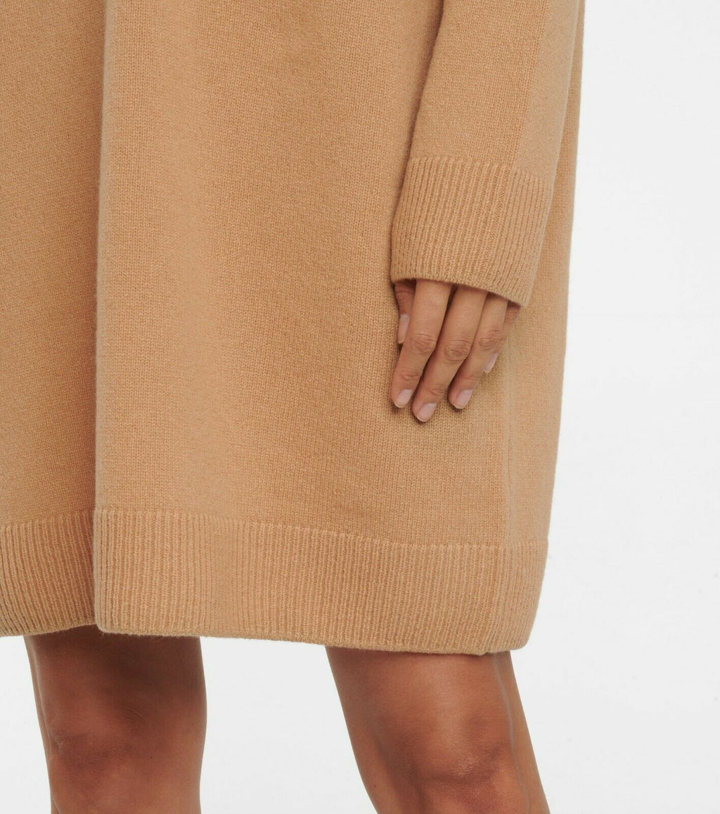 Robe pull camel à col en V en laine Taluka de DRIES VAN NOTEN