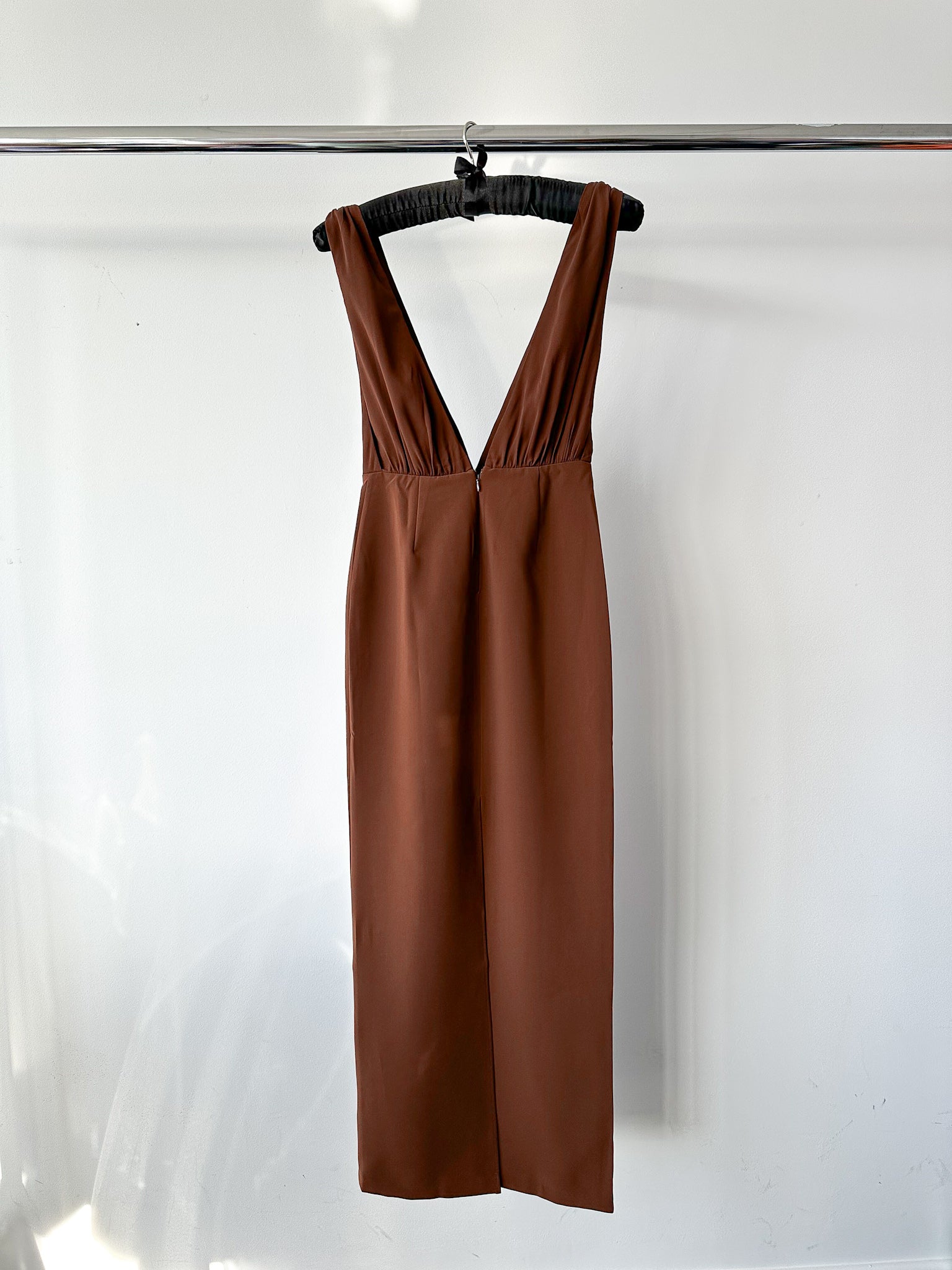 reformation brown dress Reformation x Laura Harrier Velda Plunge Neck Brown Dress – House Of Huntington