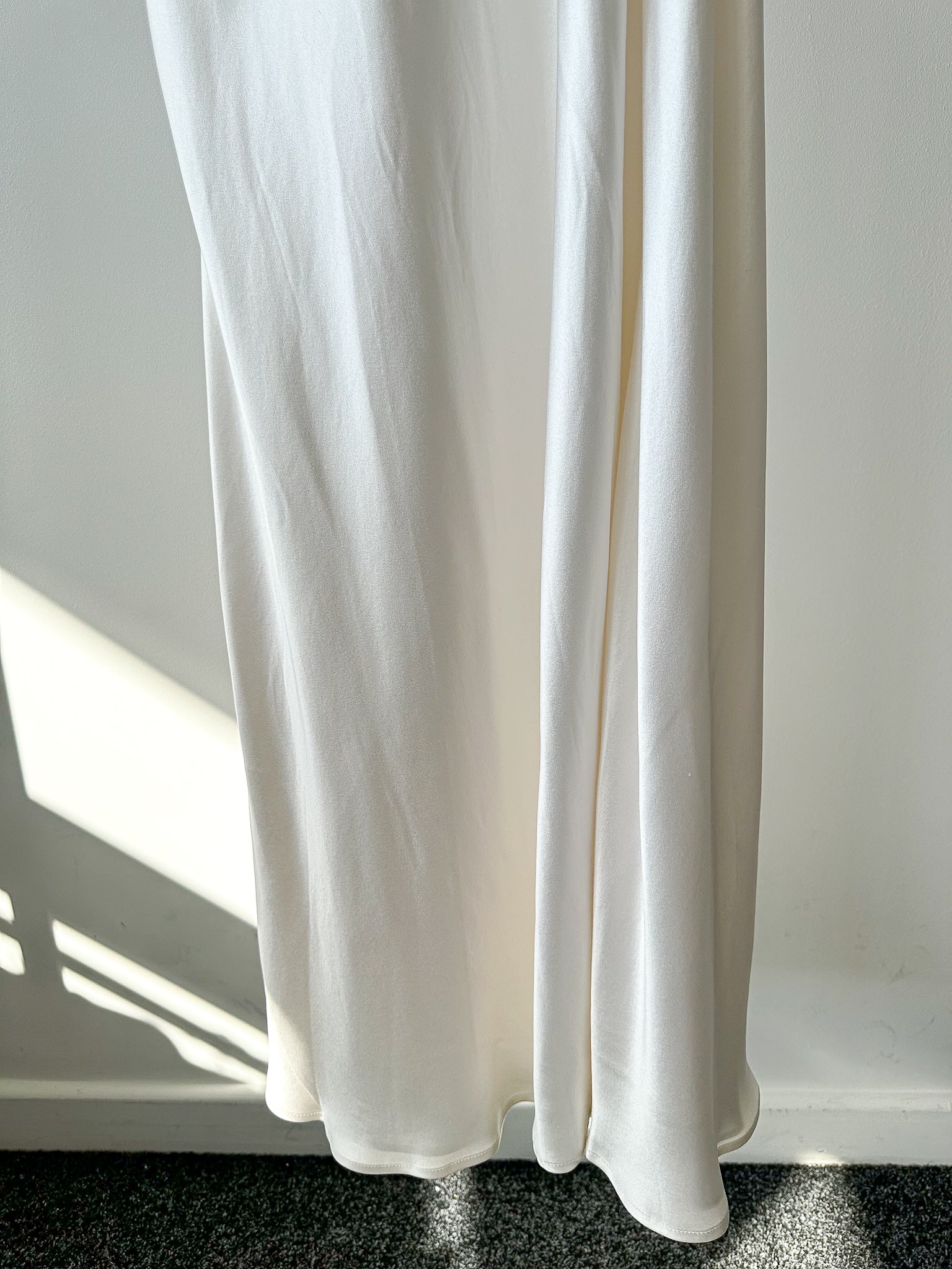 GALVAN Ibiza Pearl White One Shoulder Bridal Wedding Dress - House Of Huntington