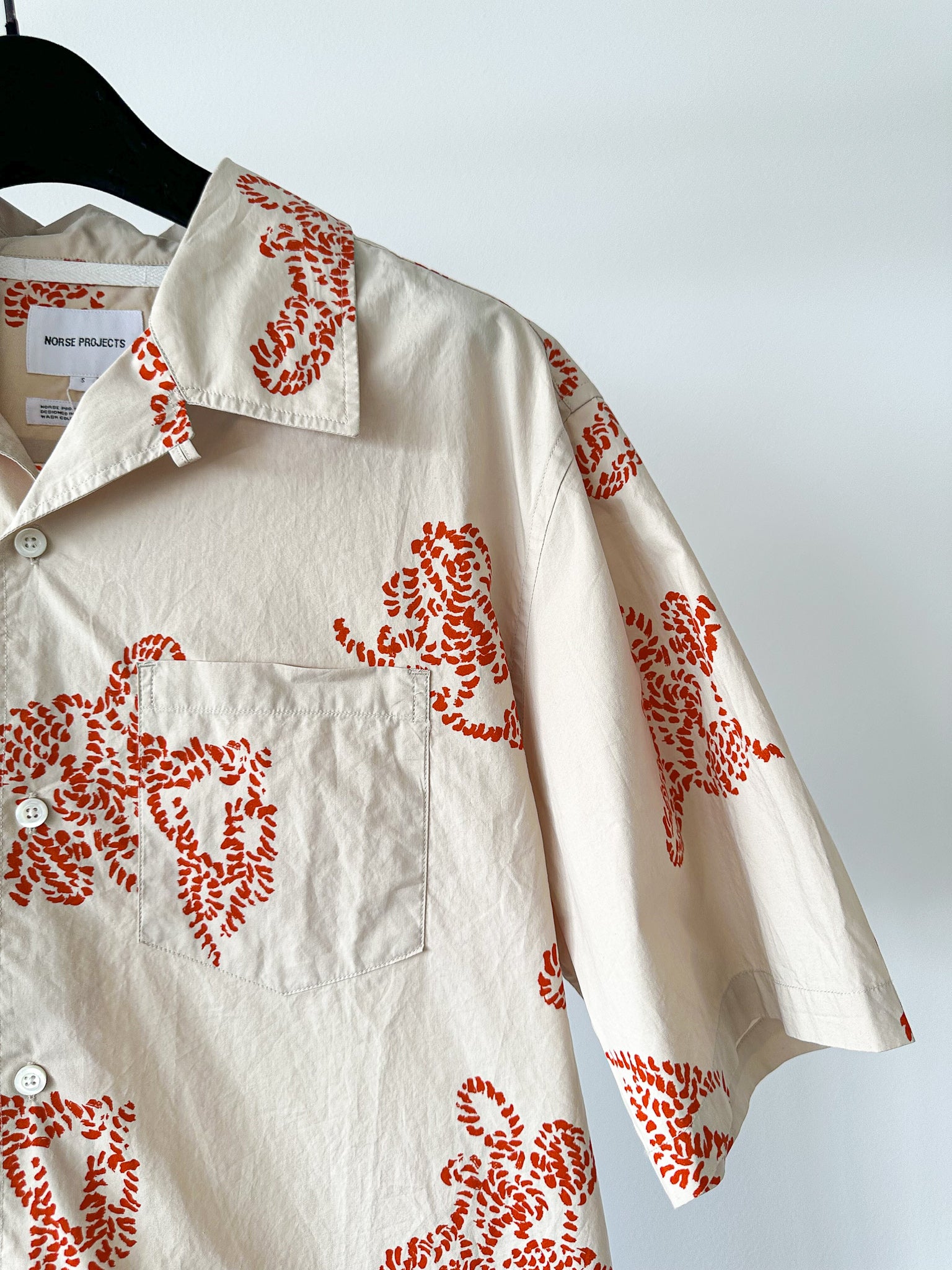 Norse Projects Carsten Print Oatmeal Vintage Inspired Short Sleeved Vacation Shirt - House Of Huntington