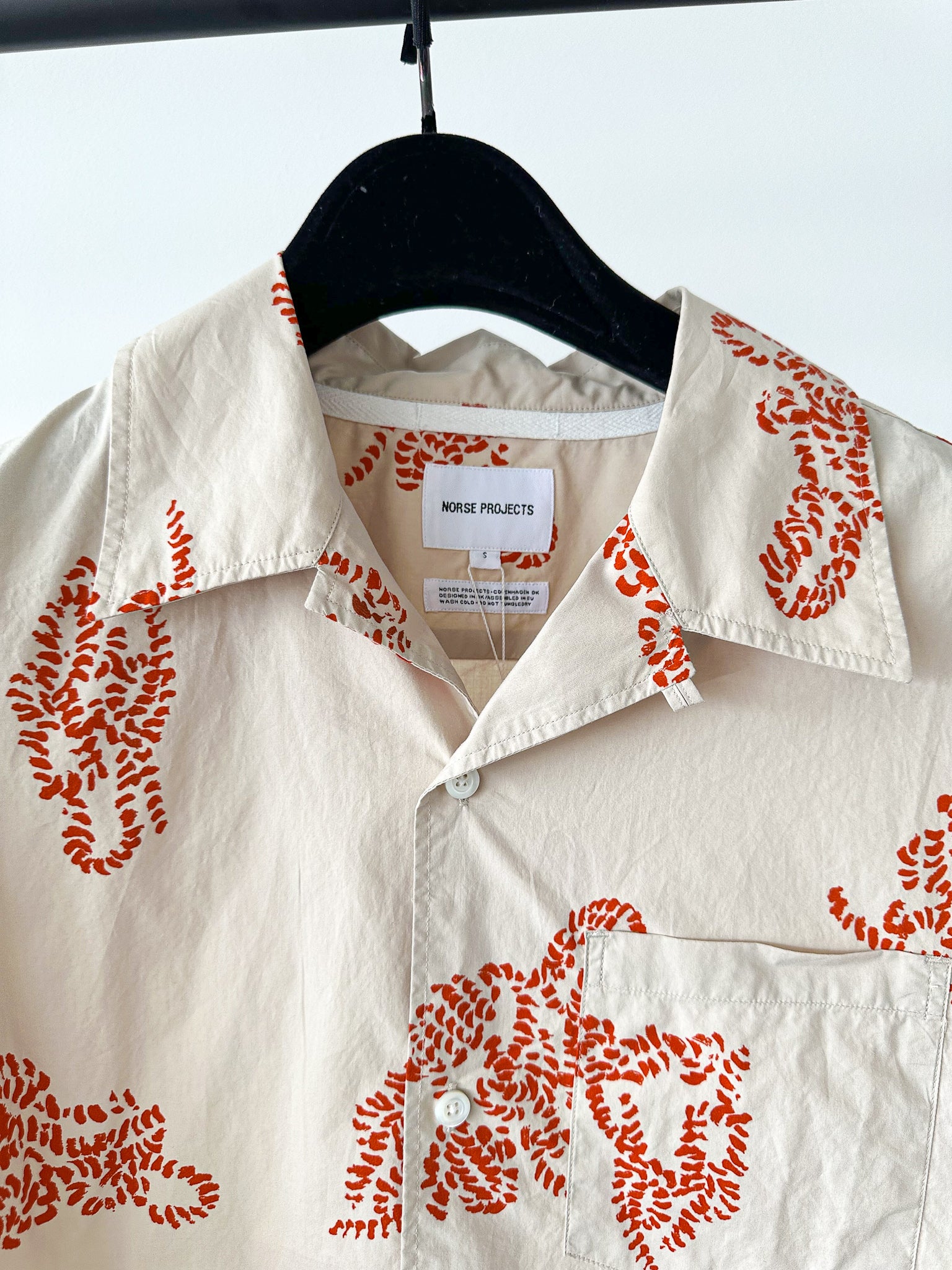 Norse Projects Carsten Print Oatmeal Vintage Inspired Short Sleeved Vacation Shirt - House Of Huntington