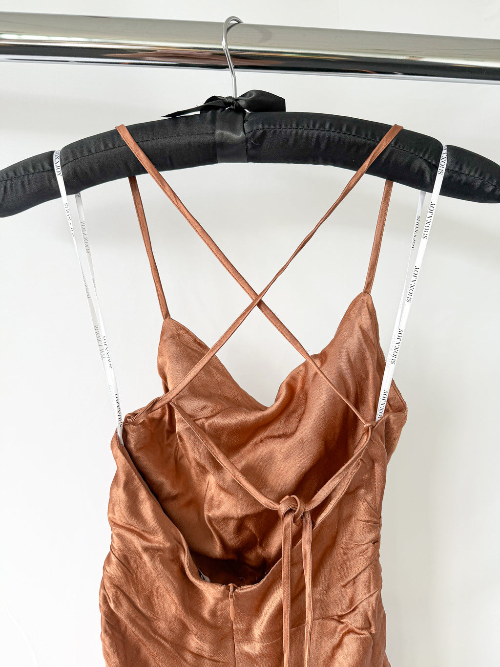 Robe fourreau dos nu froncé La Lune Shona Joy