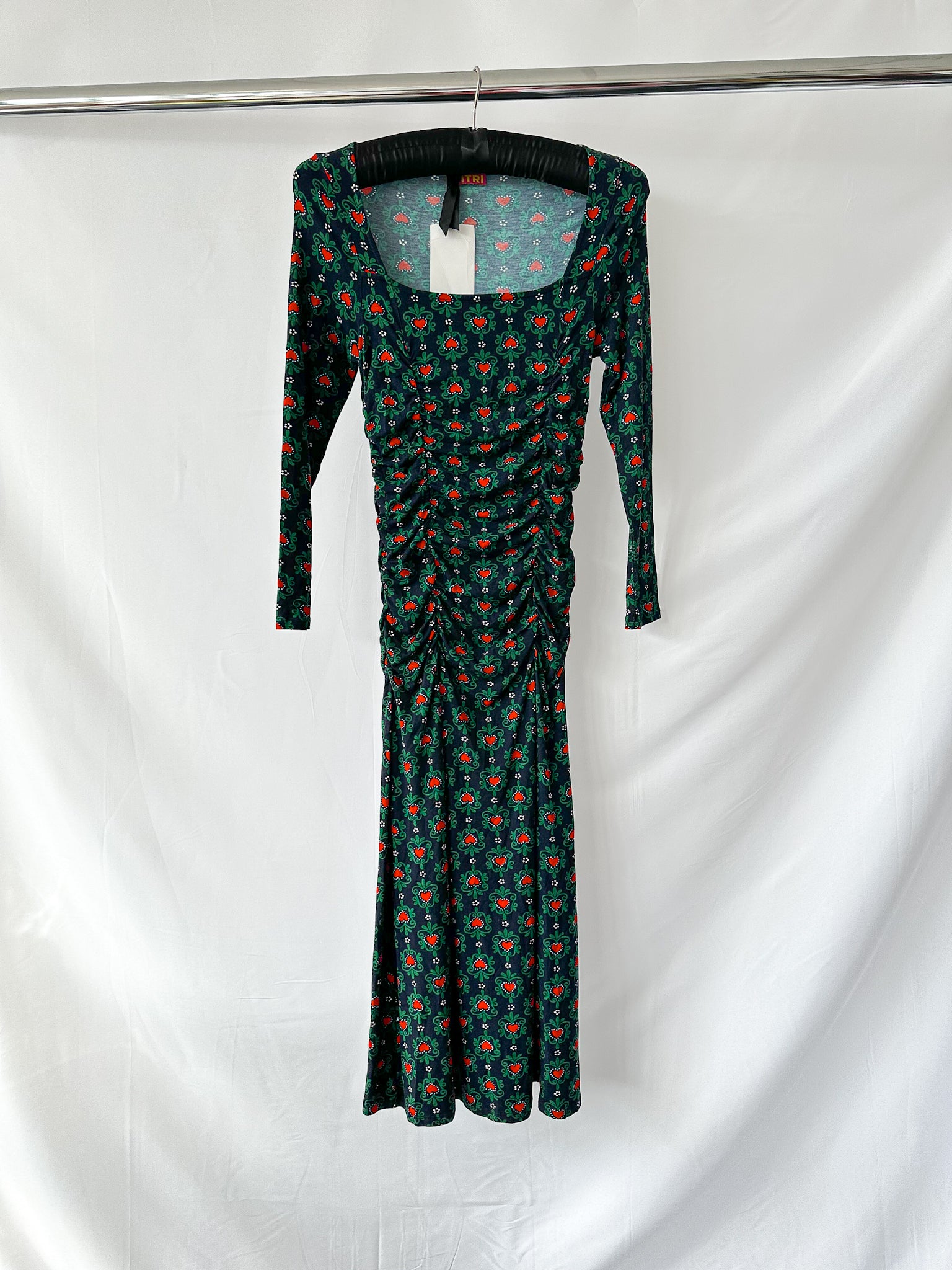 KITRI Deirdre Wavy Heart Print Long Sleeve Dress