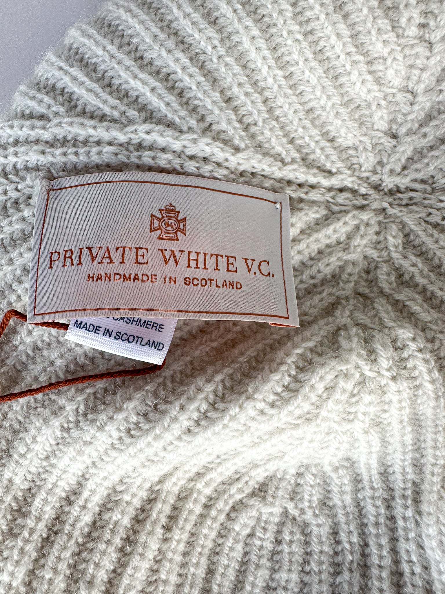 Private White VC Kaschmir Bandit Beanie Mütze
