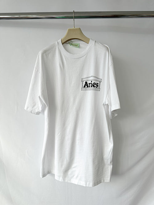 Aries – Weißes T-Shirt mit Tempel-Logo auf der Vorderseite