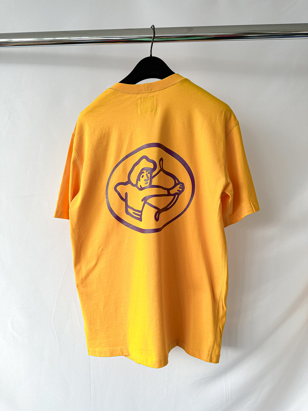 드레이크의 코발트 블루 반팔 하이킹 티셔츠