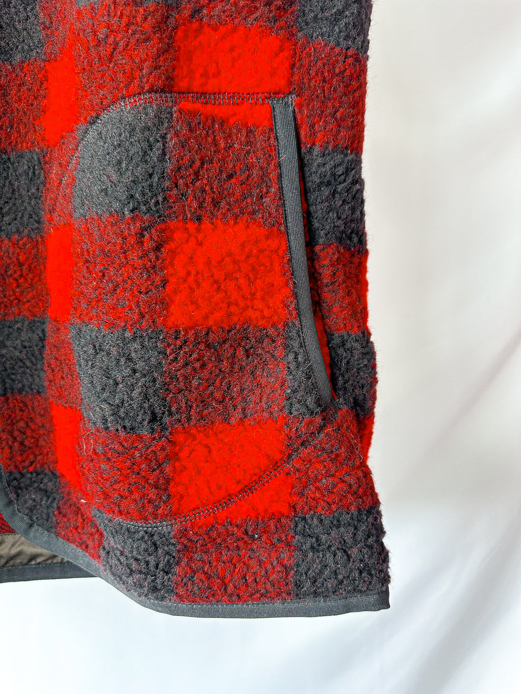 Drake's Buffalo Check Wool Blend Bouclé Vest Gilet In Red Black