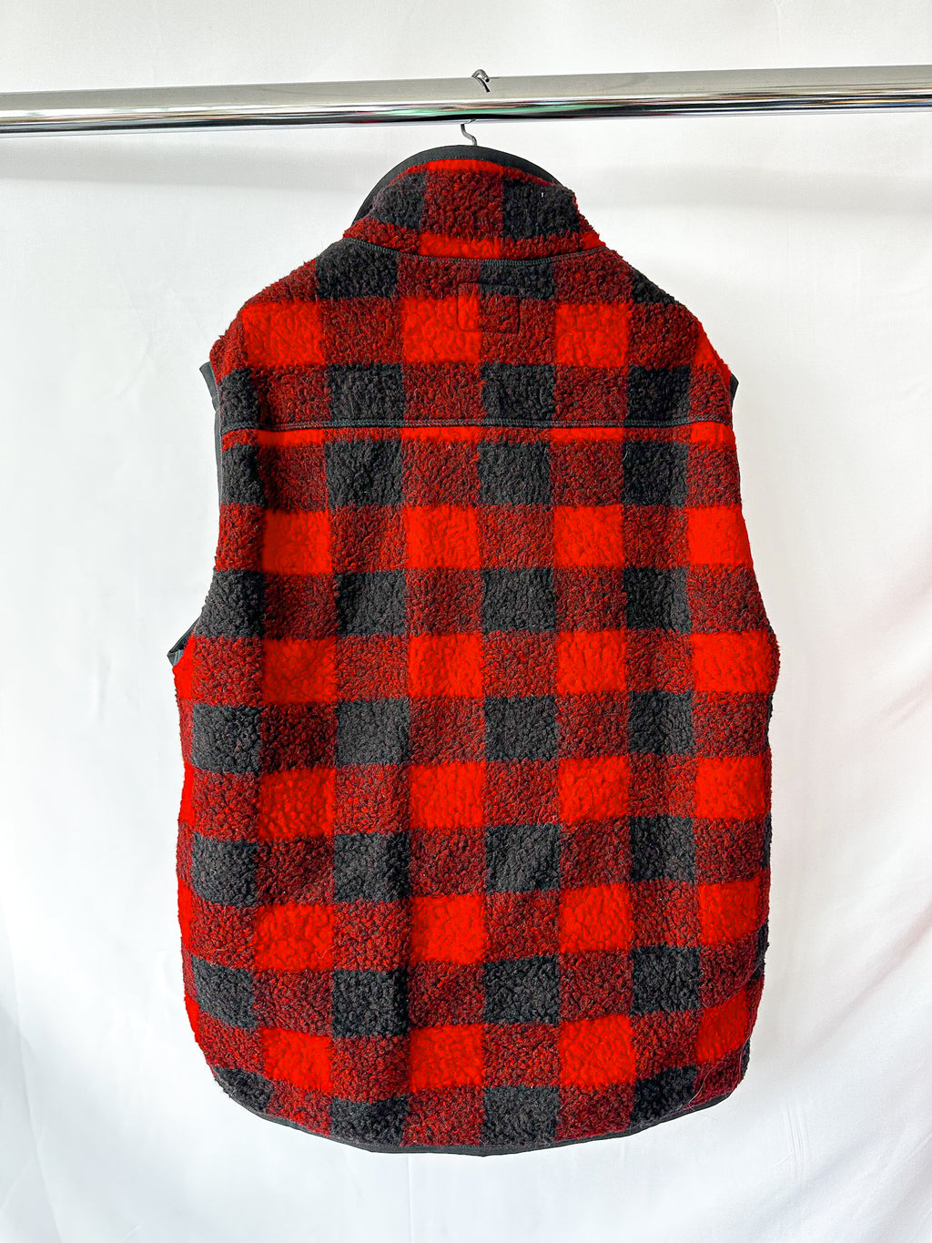 Drake's Buffalo Check Wool Blend Bouclé Vest Gilet In Red Black