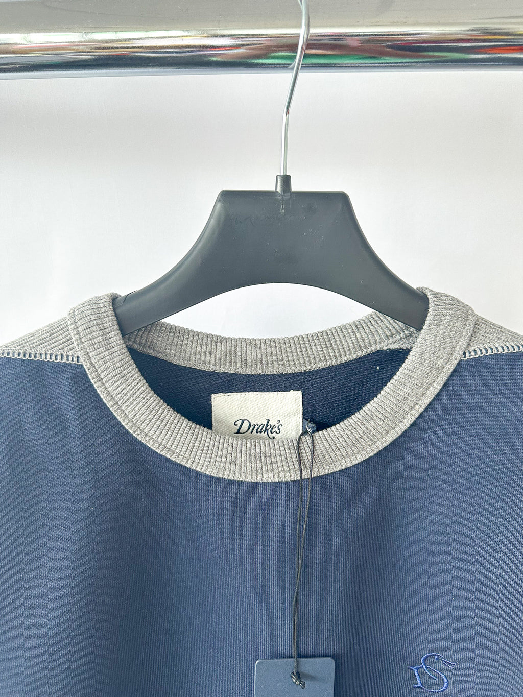 Baju Peluh Badan Kontras Tentera Laut dan Kelabu Drake