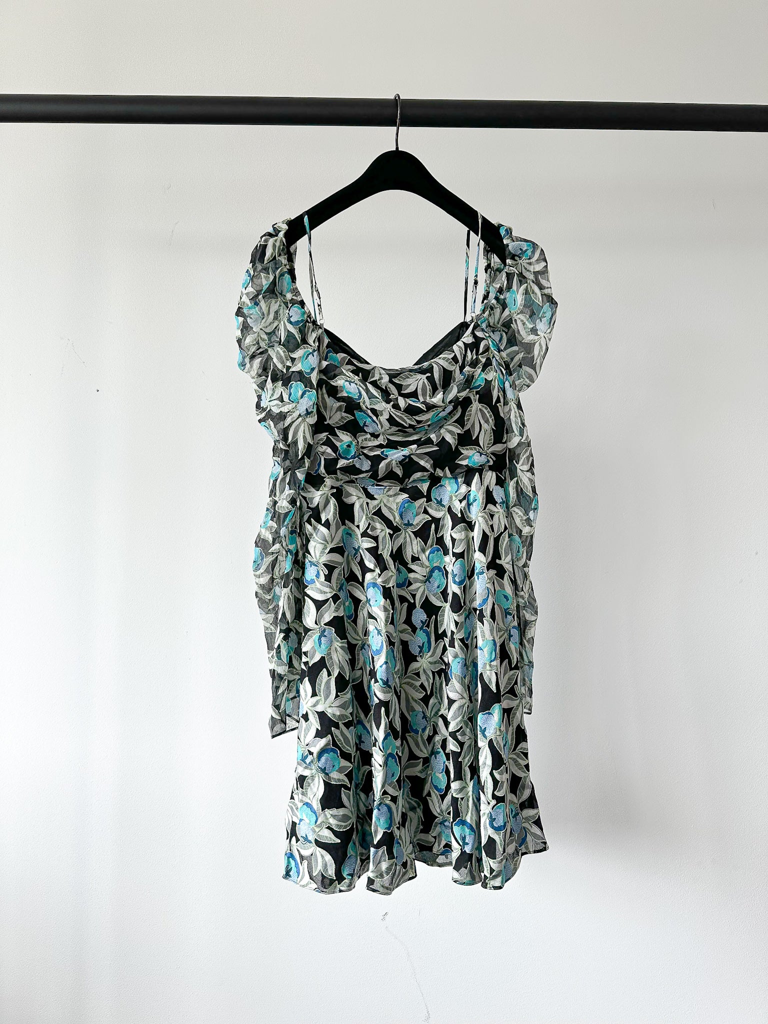 Diane Von Furstenberg DVF Josephina Devore Blue Floral Off Shoulder Prairie Mini Dress - House Of Huntington