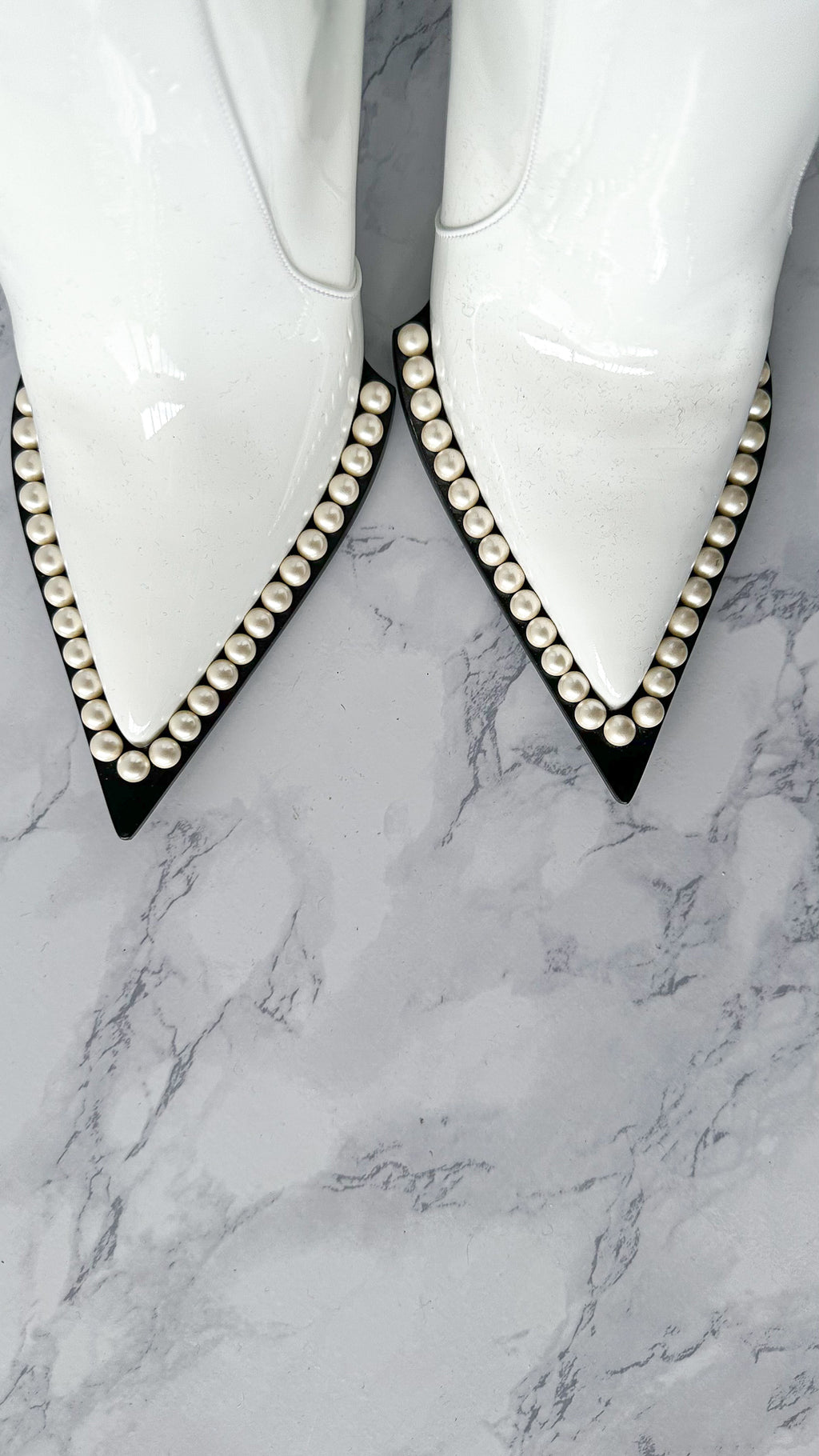 DOLCE & GABBANA White Pearl Embellished Pointed High Heel Booties (EU 35)