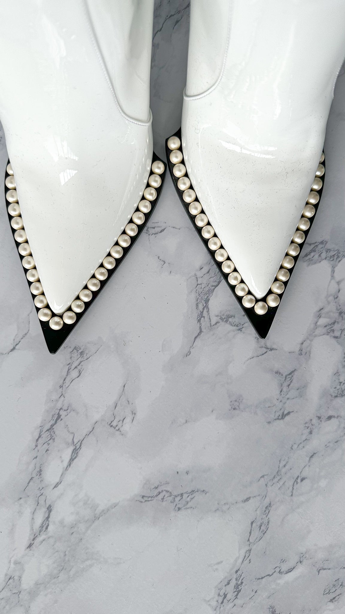 DOLCE & GABBANA White Pearl Embellished Pointed High Heel Booties (EU 35)