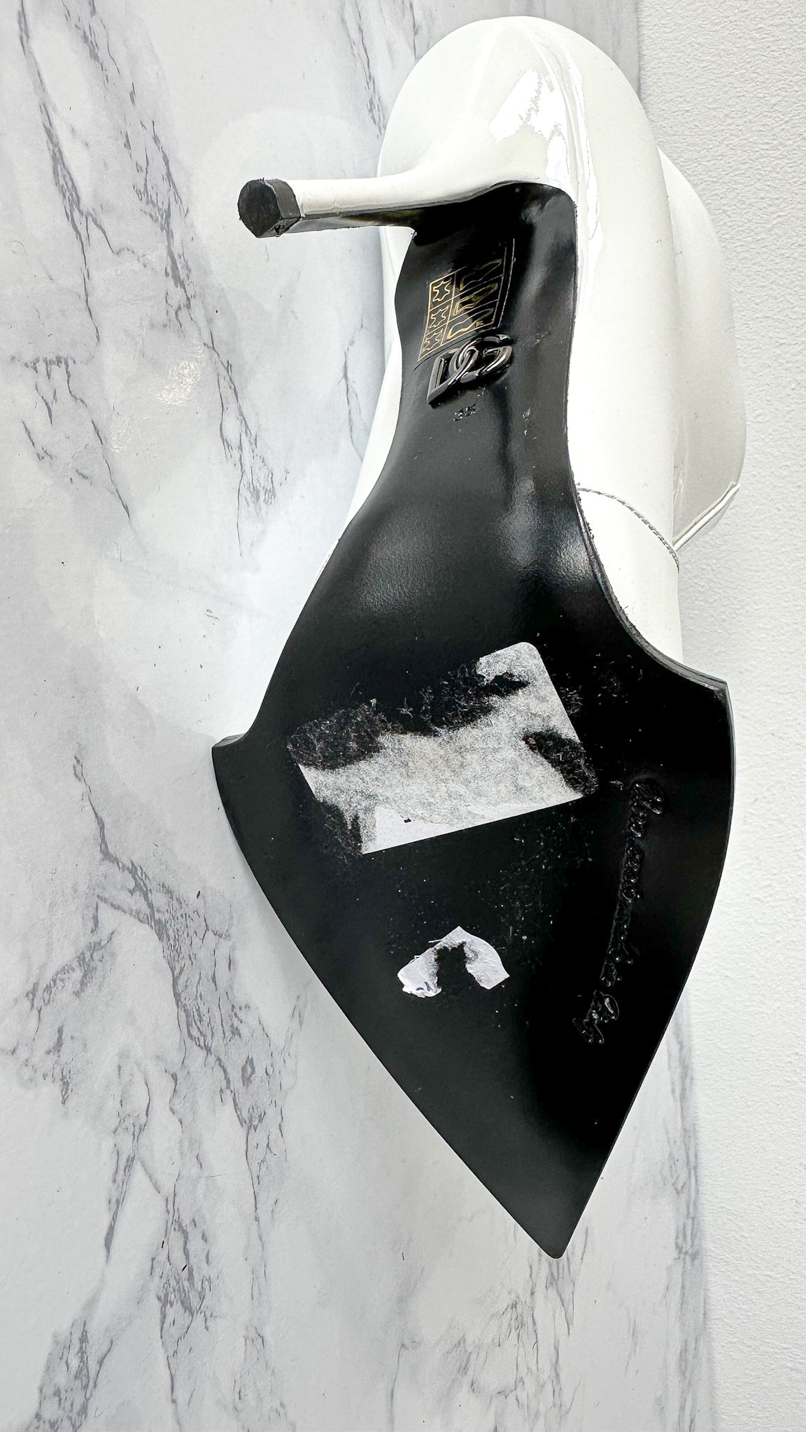 DOLCE & GABBANA White Pearl Embellished Pointed High Heel Booties (EU 35)