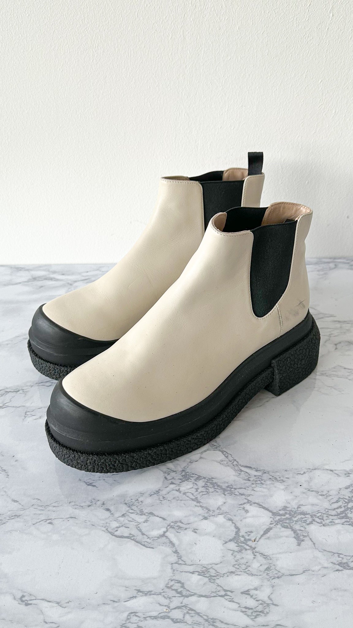 Stuart Weitzman Charli Oat White Ankle Chelsea Boots