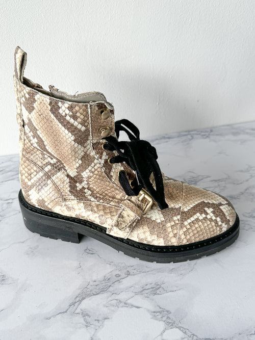 ALLSAINTS Combat Snake Print Schnürstiefel Donita mit klobigem Absatz