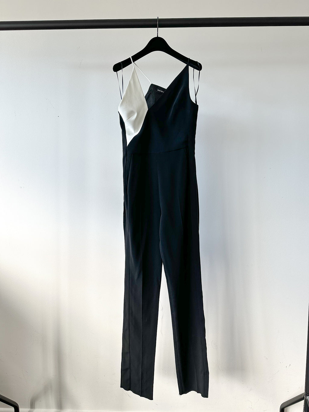 David Koma Monochrome Crepe V-Cut Strappy Black White Jumpsuit - House Of Huntington