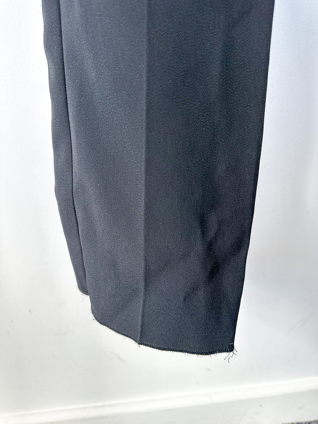 David Koma Monochrome Crepe V-Cut Strappy Black White Jumpsuit - House Of Huntington