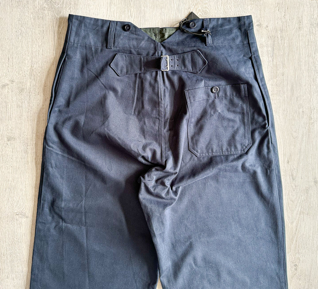Nigel Cabourn P-6 Farm Pant Twill Cotton in Navy Blue