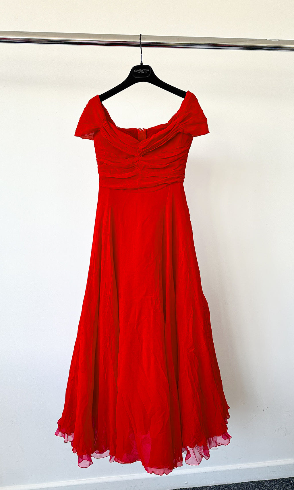 Giambattista Valli – Rotes Tüllkleid mit Herzausschnitt