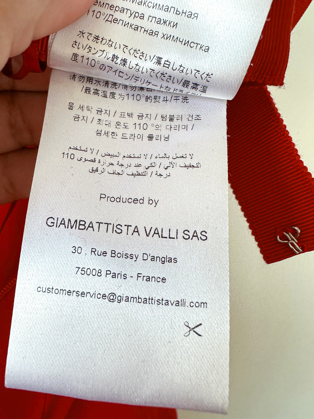 Giambattista Valli – Rotes Tüllkleid mit Herzausschnitt