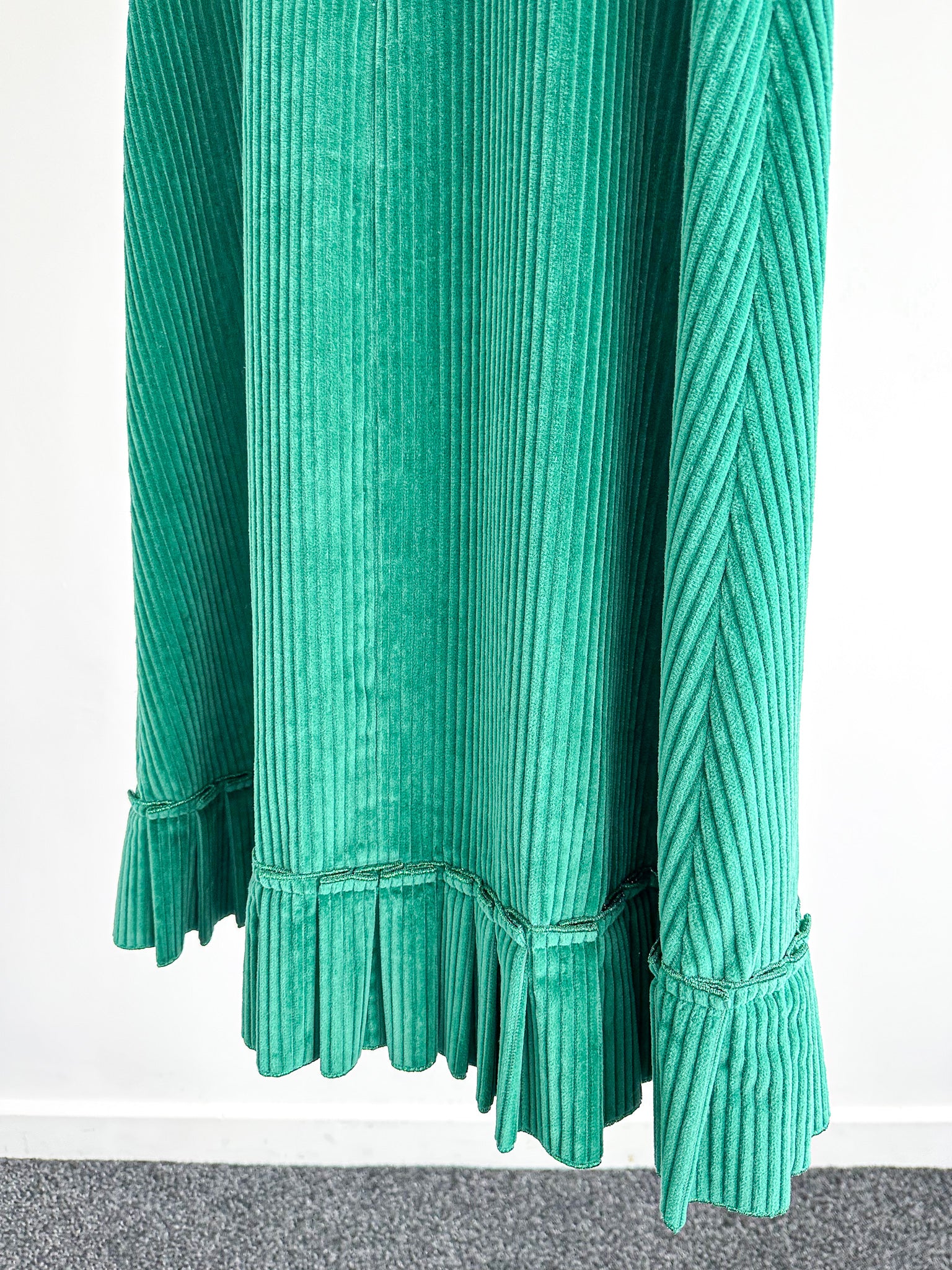 The Vampire's Wife Emerald Green Festival Jumbo Cord Day Length Dress - House Of Huntington