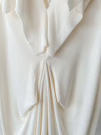 16ARLINGTON Marfil Blanco Minelli Feather Trim Crepe Netted Detalle Vestido de Novia Sin Tirantes