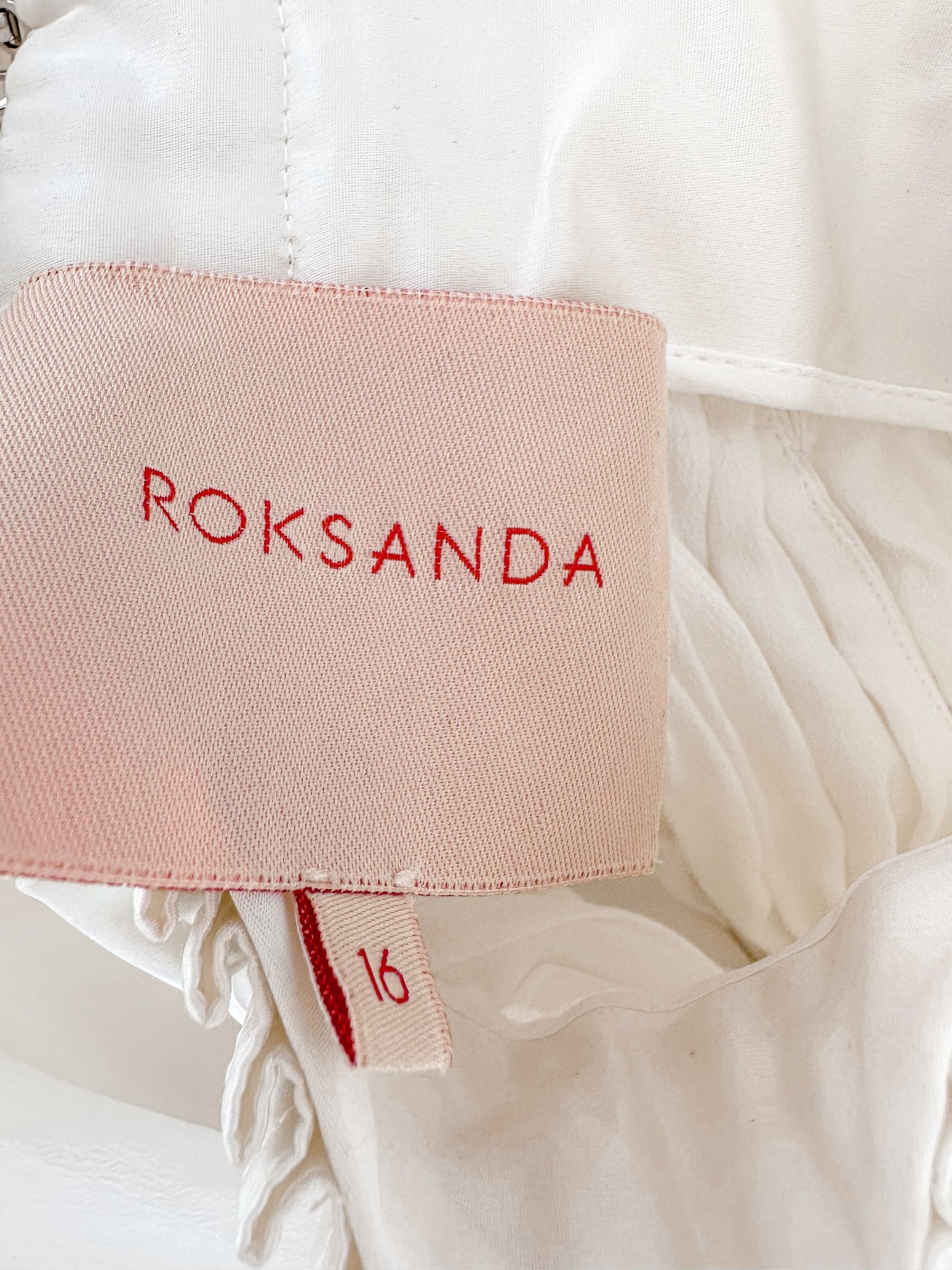 Robe de mariée Anaisa en taffetas ivoire à col montant Roksanda