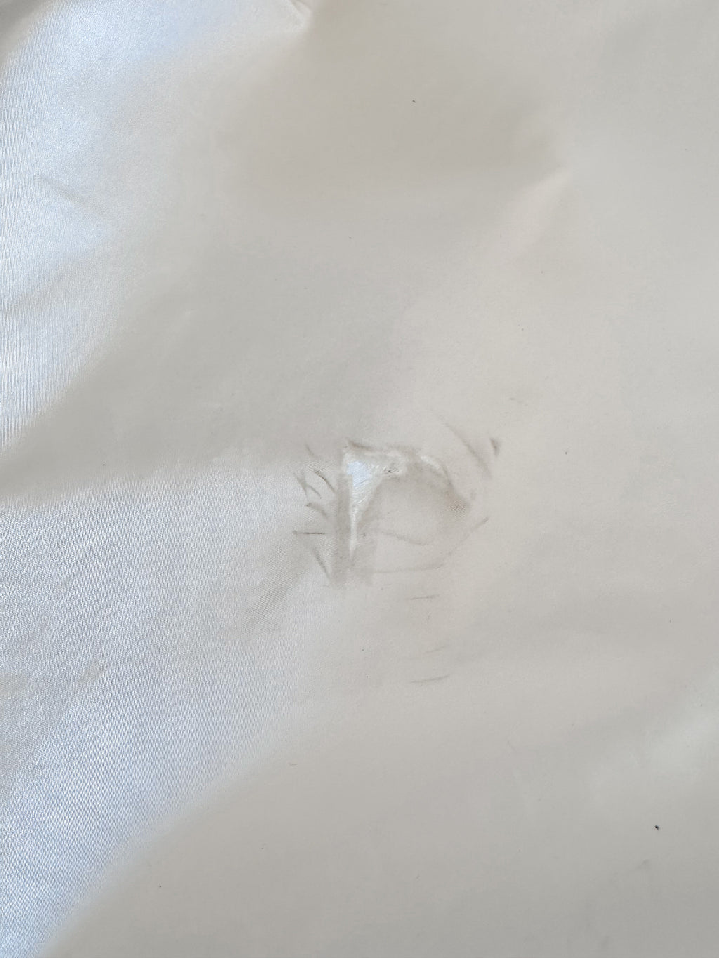 Robe de mariée Anaisa en taffetas ivoire à col montant Roksanda