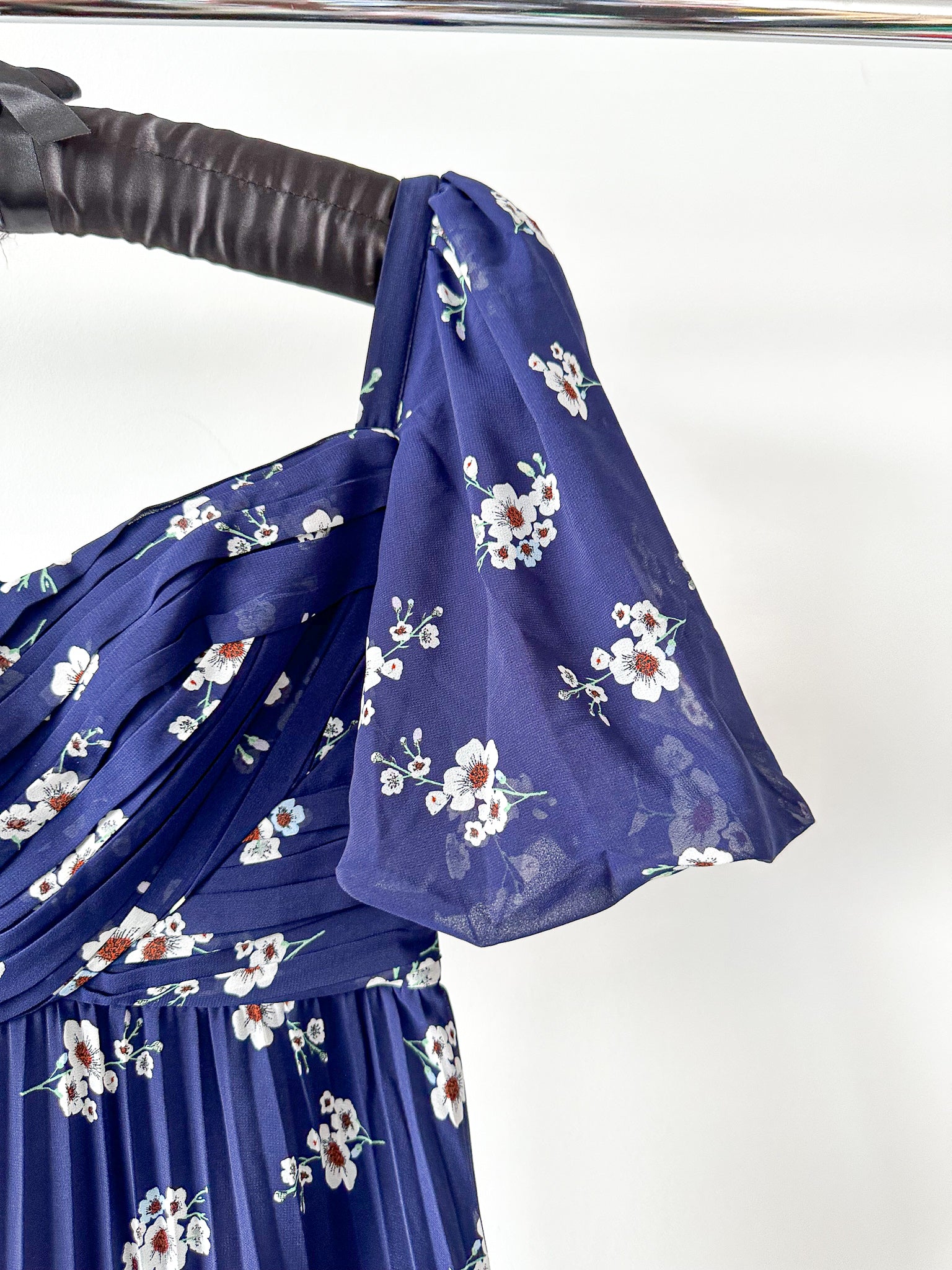 Self-Portrait Pansy Floral Blue Sweetheart Neck Pleated Chiffon Maxi Dress