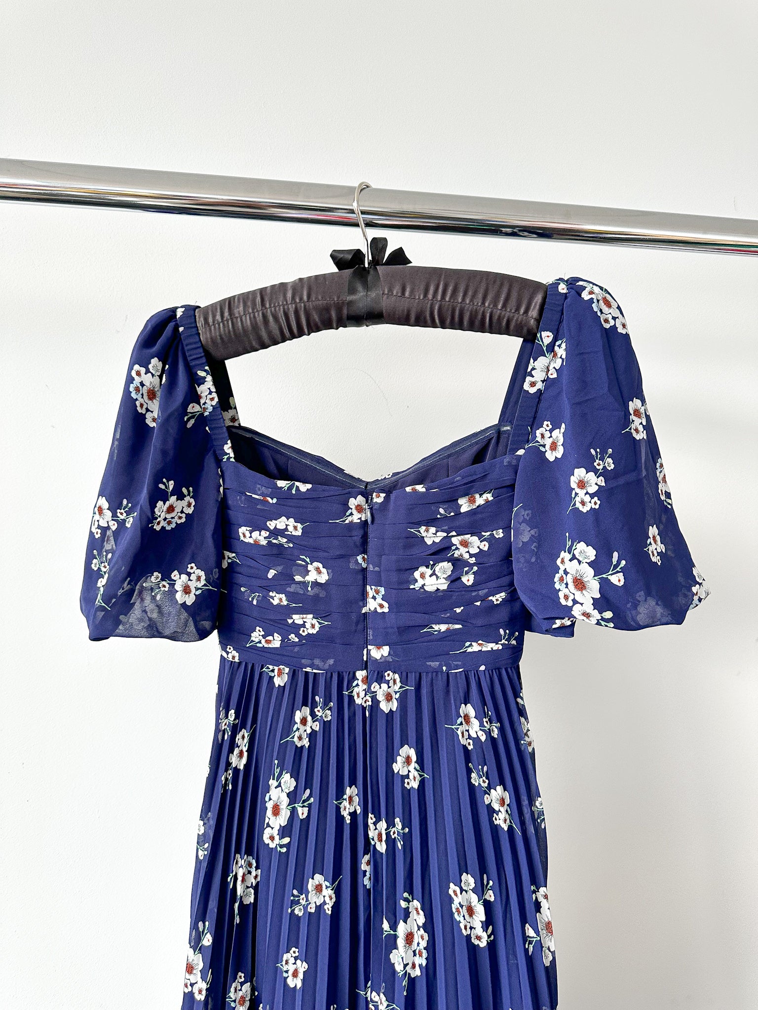 Self-Portrait Pansy Floral Blue Sweetheart Neck Pleated Chiffon Maxi Dress