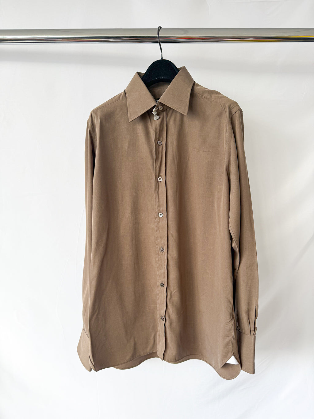 Chemise en soie marron mat Tom Ford