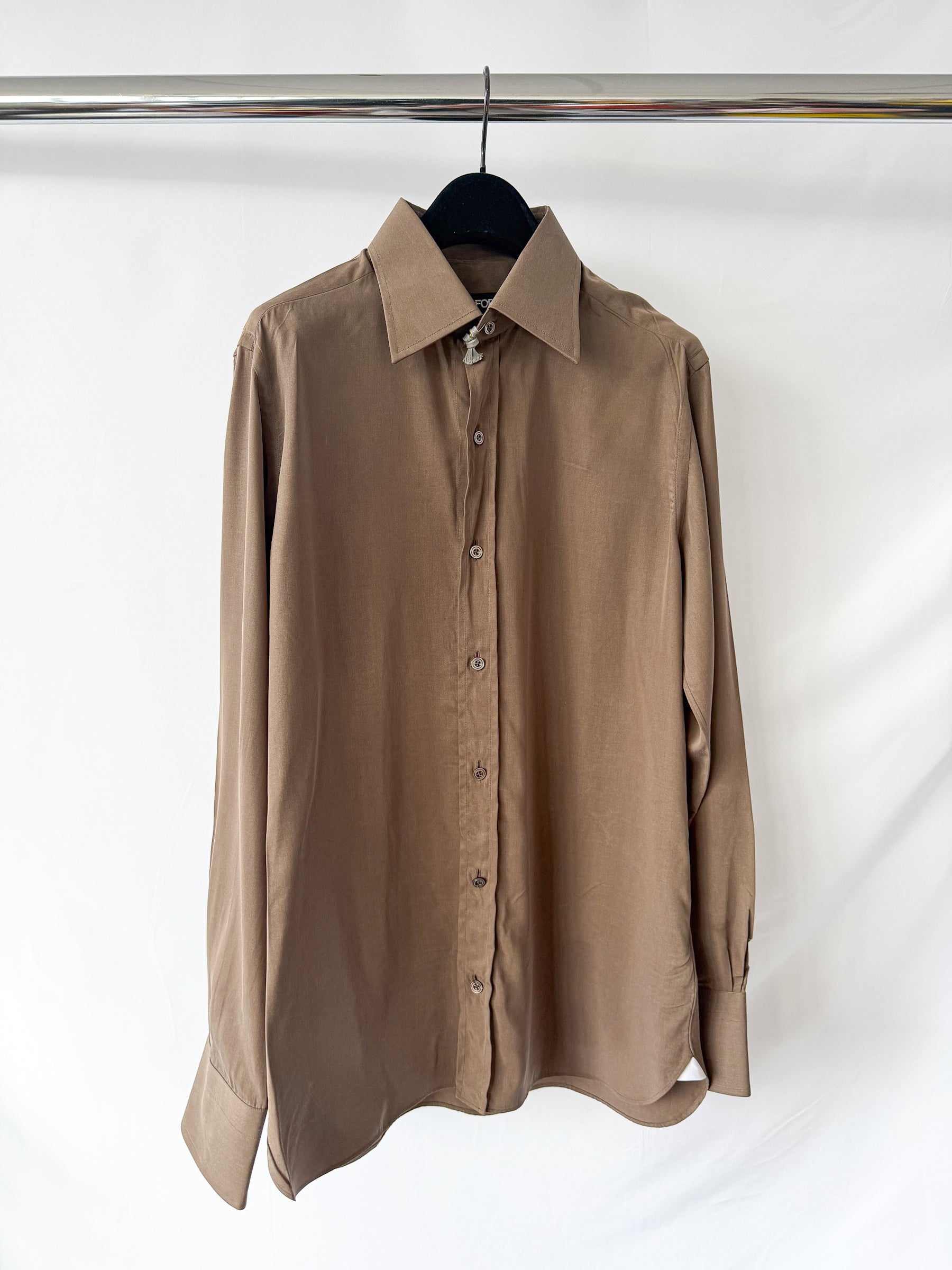 Chemise en soie marron mat Tom Ford
