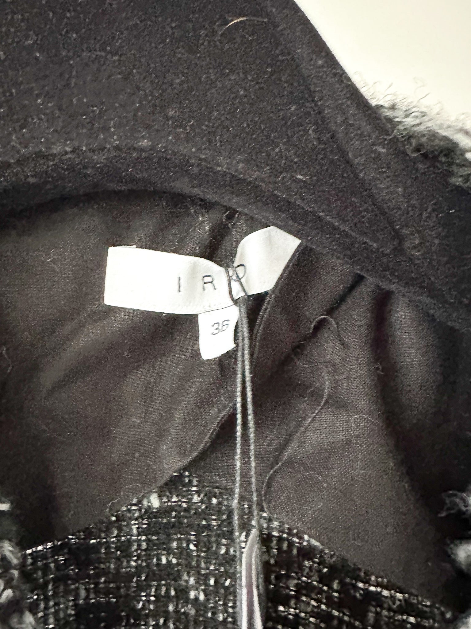 IRO Boucle Campi Strickjacke mit drapierter Frontleiste