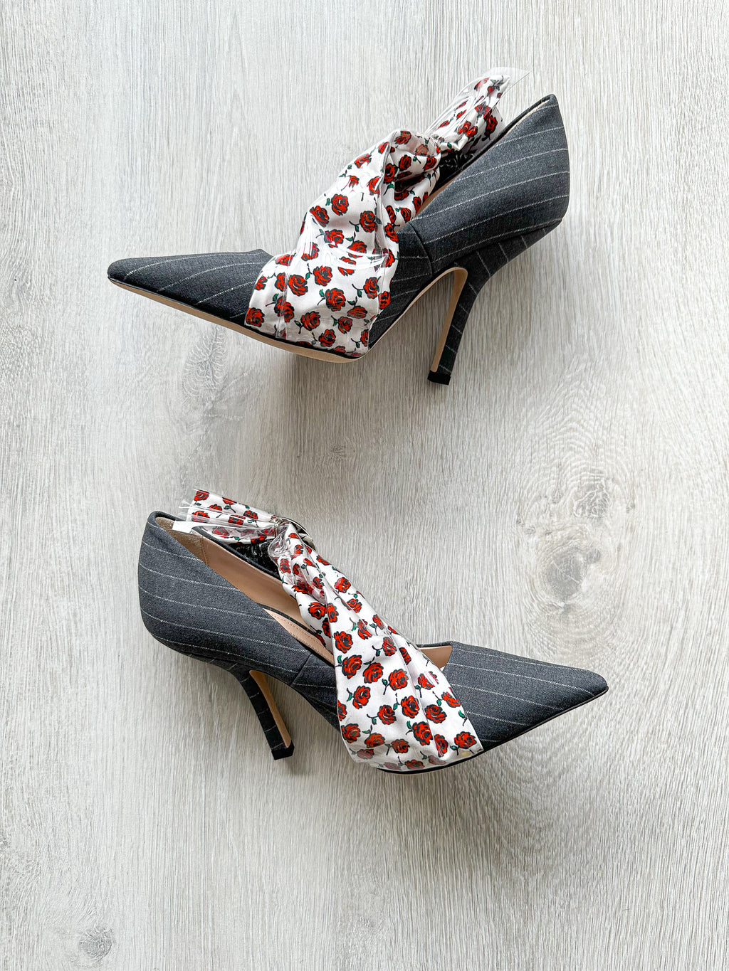 MIDNIGHT 00 Rose Print PVC Plastic Bow Pinstripe Cloth Rockabilly Crescent Brooch High Heels - House Of Huntington