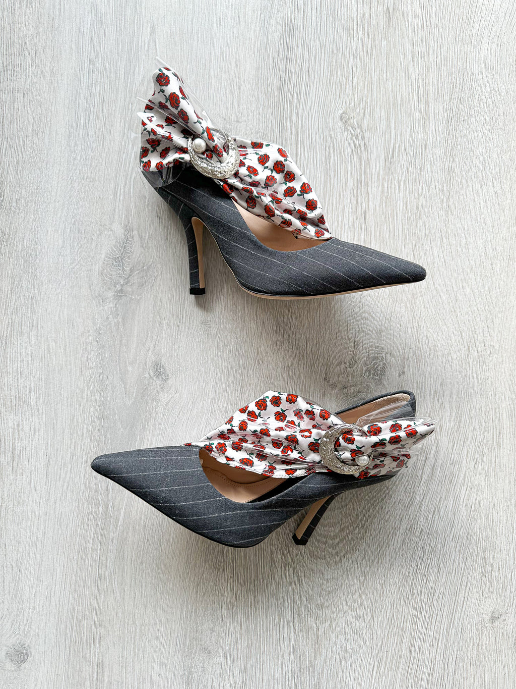 MIDNIGHT 00 Rose Print PVC Plastic Bow Pinstripe Cloth Rockabilly Crescent Brooch High Heels - House Of Huntington
