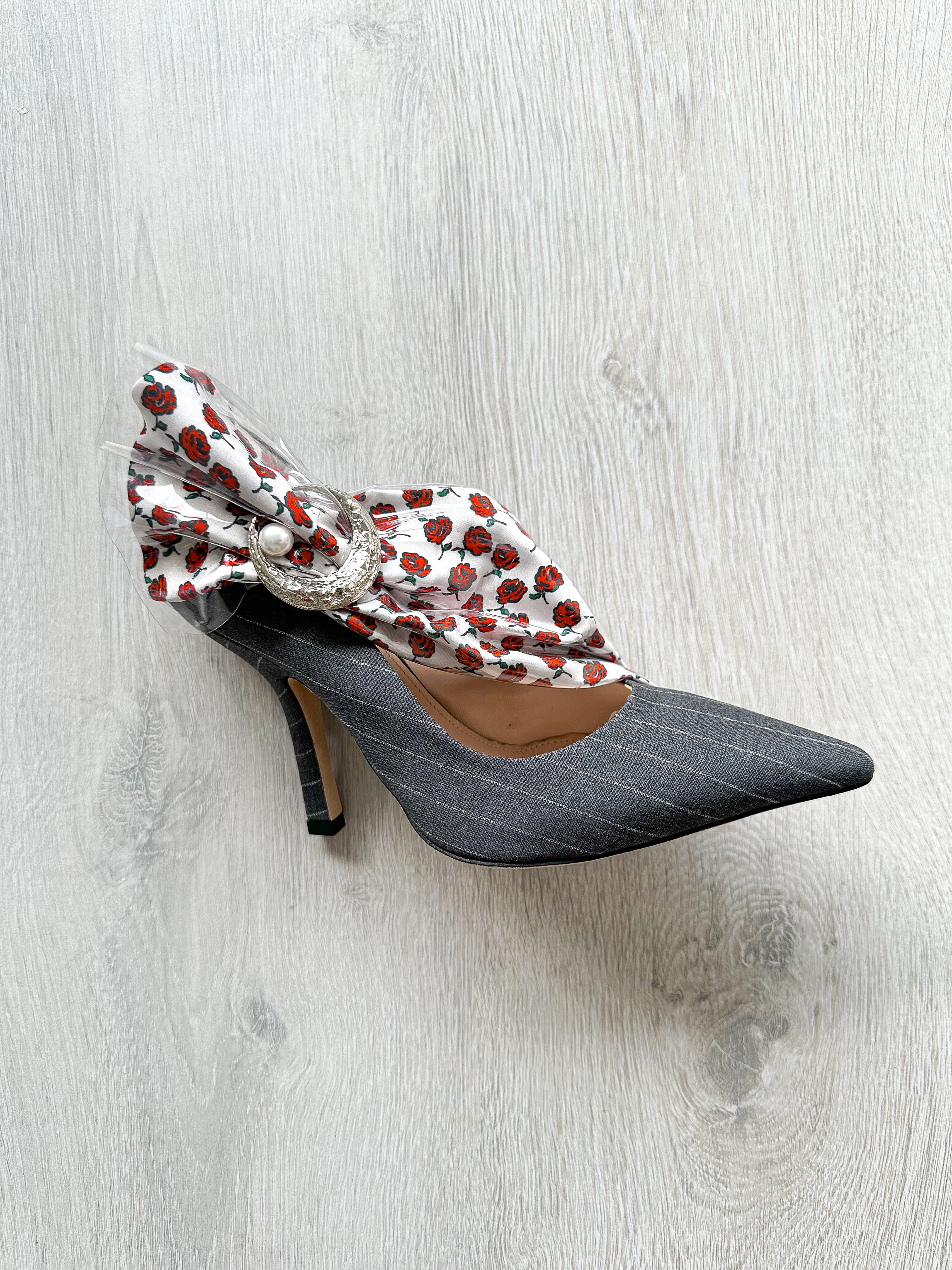 MIDNIGHT 00 Rose Print PVC Plastic Bow Pinstripe Cloth Rockabilly Crescent Brooch High Heels - House Of Huntington