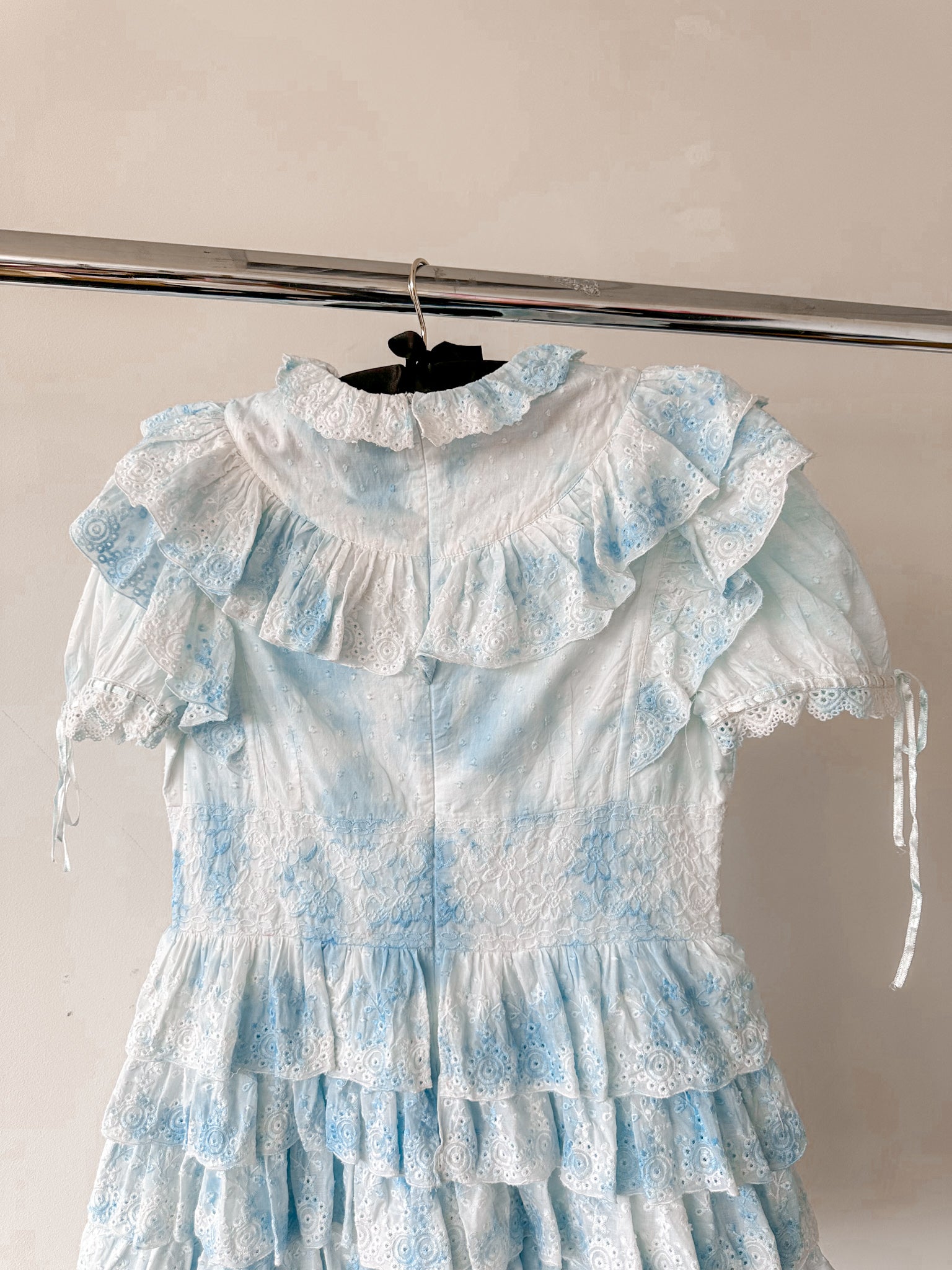 Amy Jane London Eidee Prairie Floral Embroidery Puff Sleeve Dress - House Of Huntington