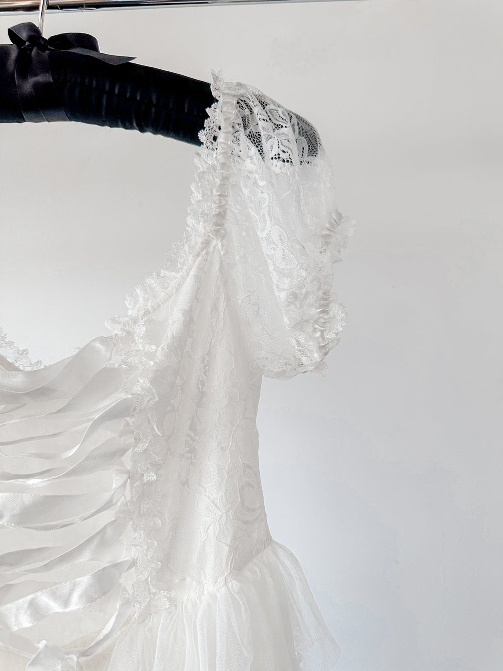 Amy Jane London White Sofia Lace Coquette Corset Style Ballerina Tulle Hem Mini Dress - House Of Huntington