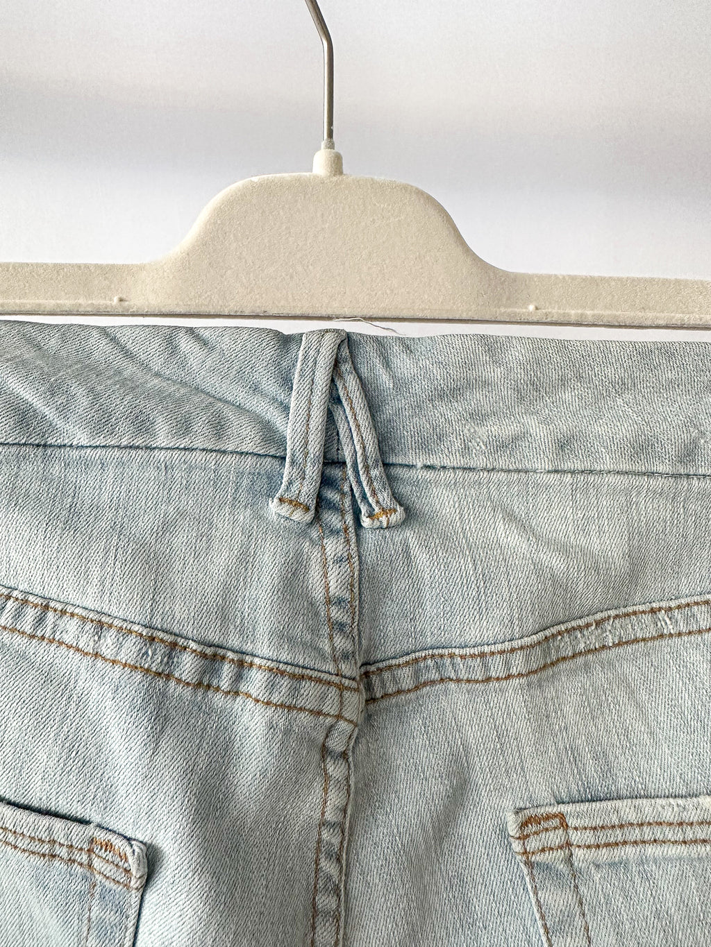 Good American Good Cuts Light Blue Distressed Jeans