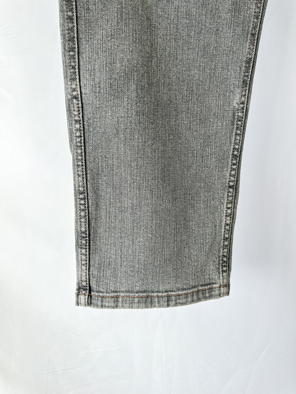Brunello Cucinelli Grey The Boyish Tapered Hem Jeans