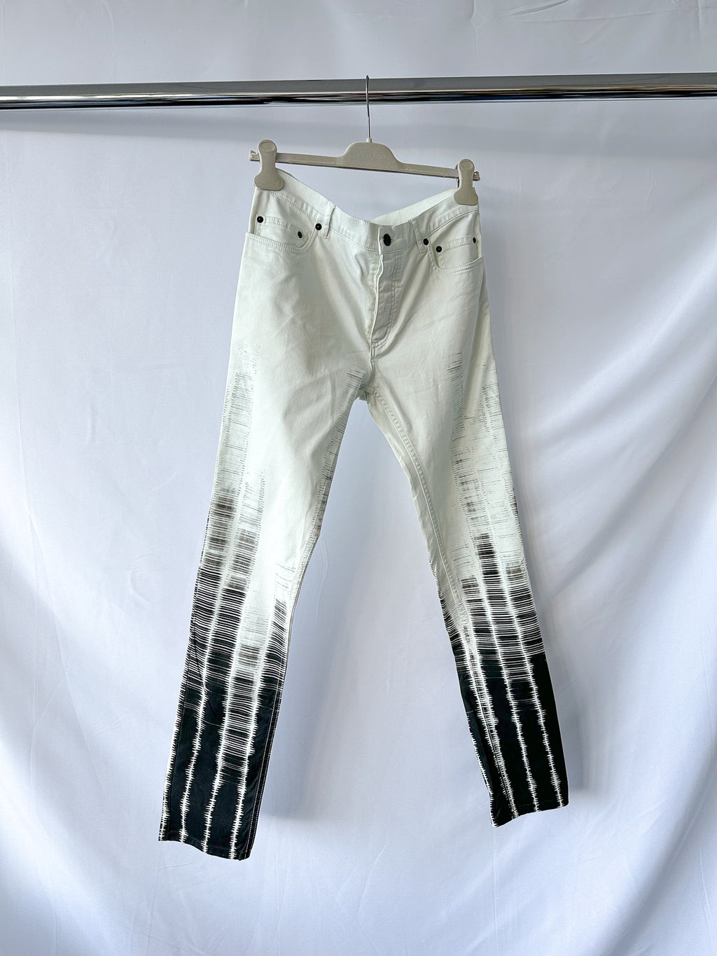 Ann Demeuleester Weiße Hose mit Streifendetail