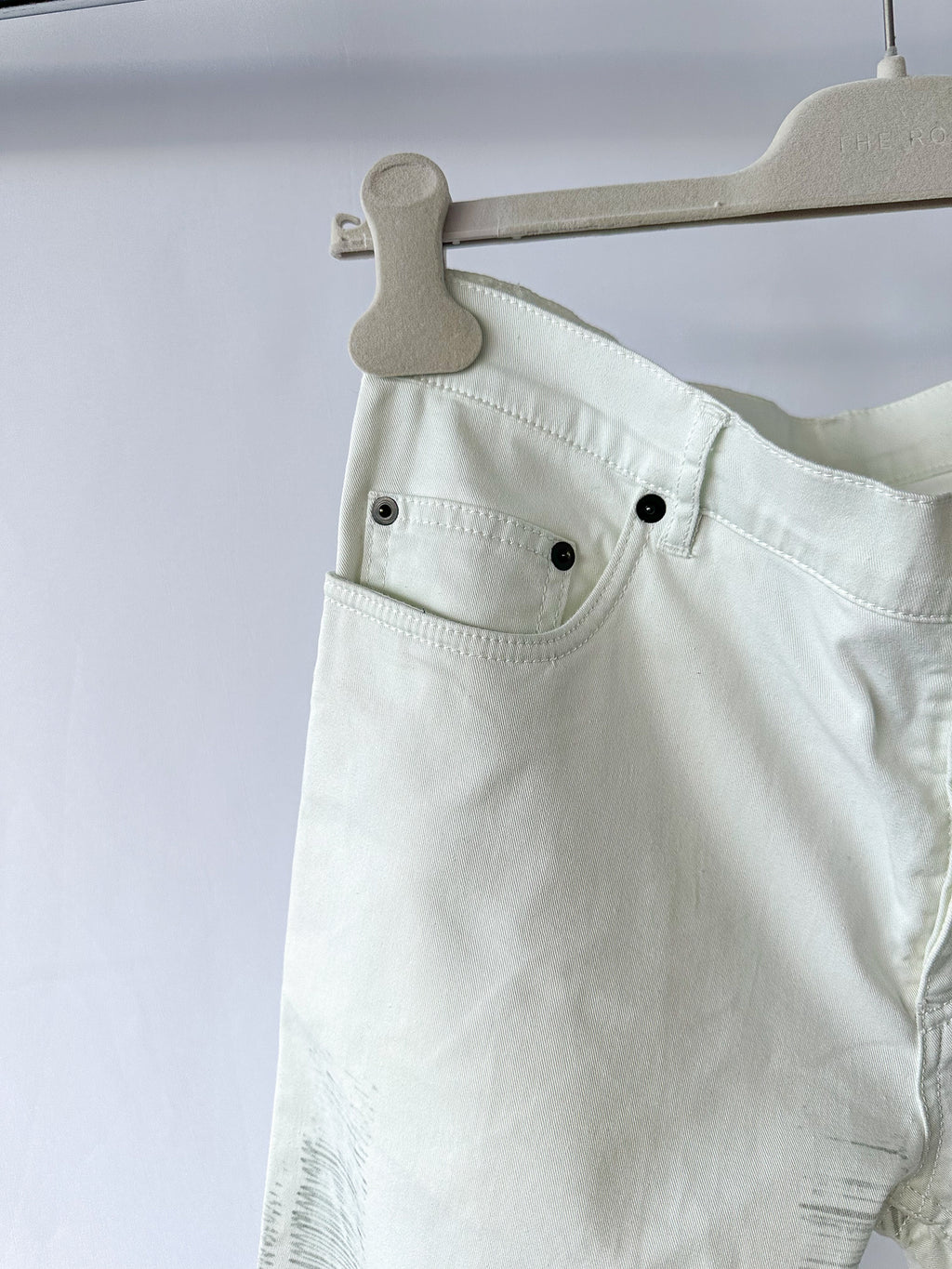 Ann Demeuleester Weiße Hose mit Streifendetail