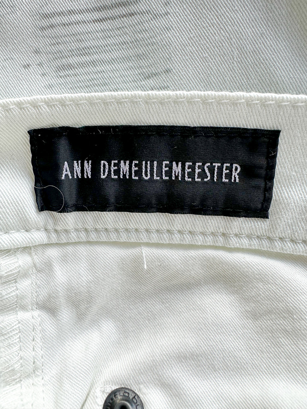 Ann Demeuleester Weiße Hose mit Streifendetail
