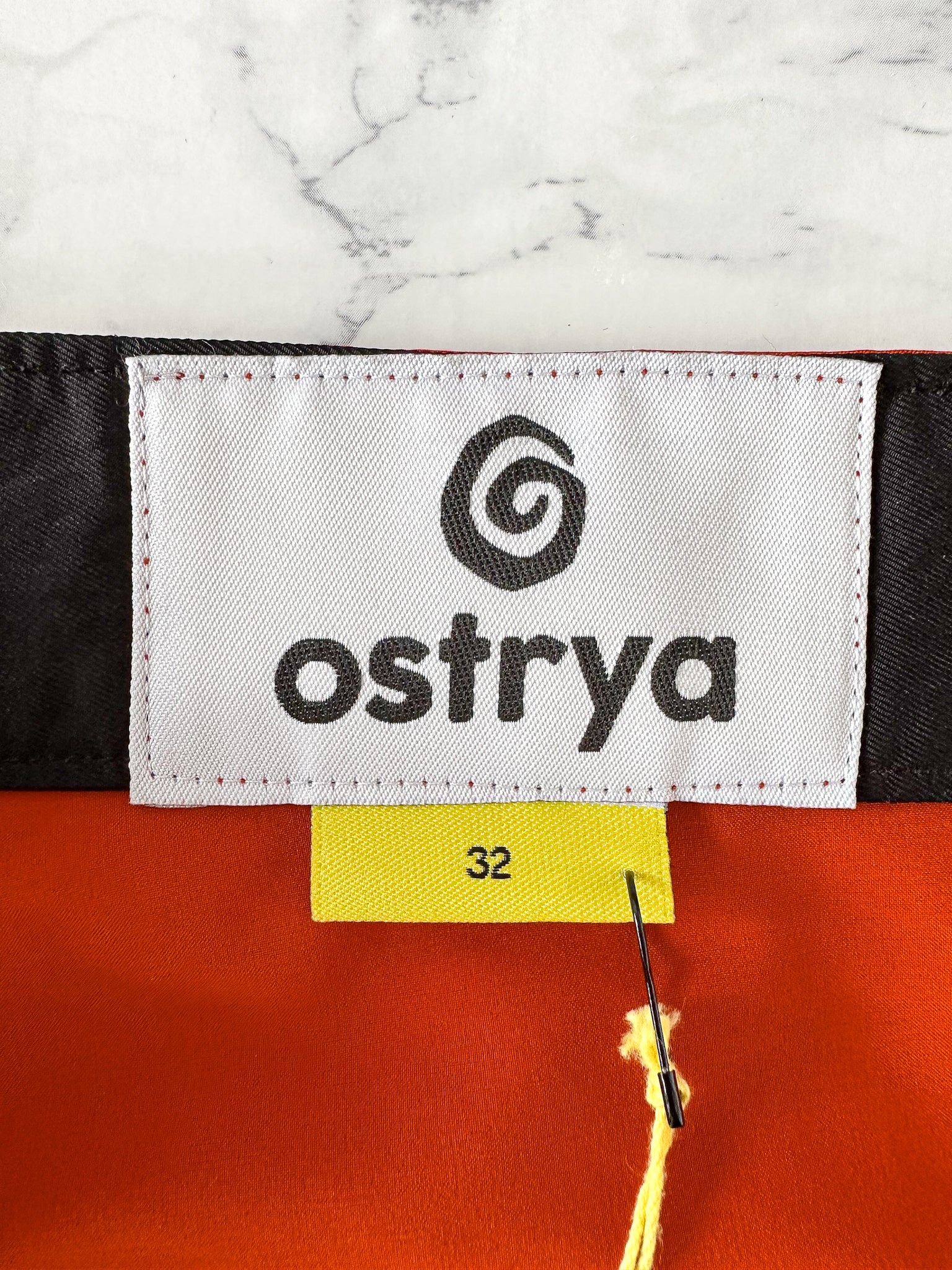 Ostrya Yarrow Hiking Shorts In Orange