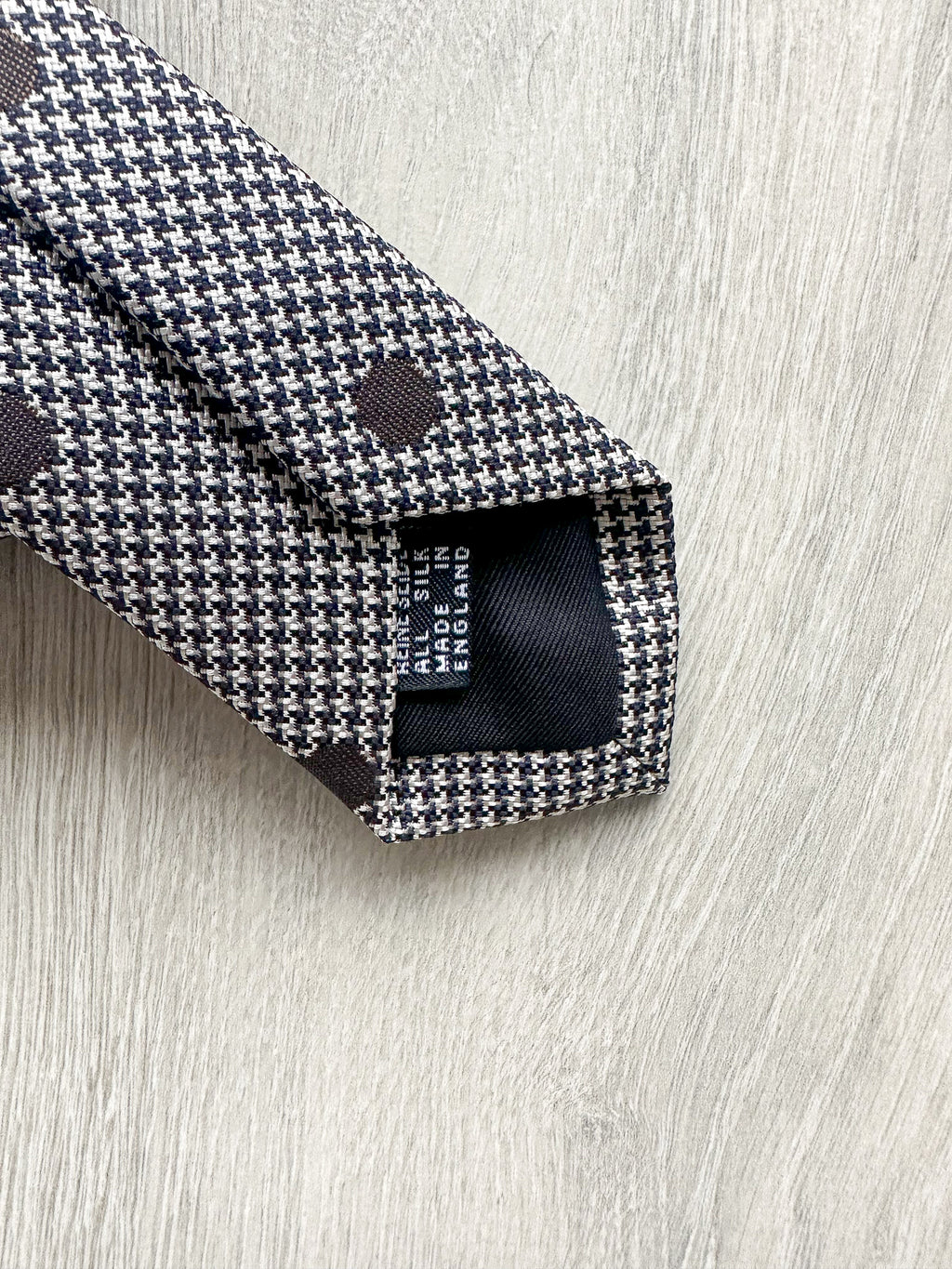 Drake's Grey Dogtooth Brown Dot Woven Tie