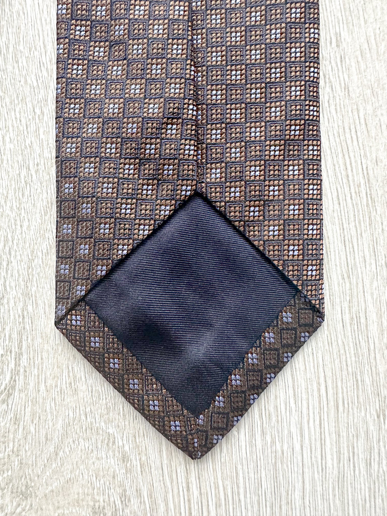 Drake's Brown Woven Square Design Tie
