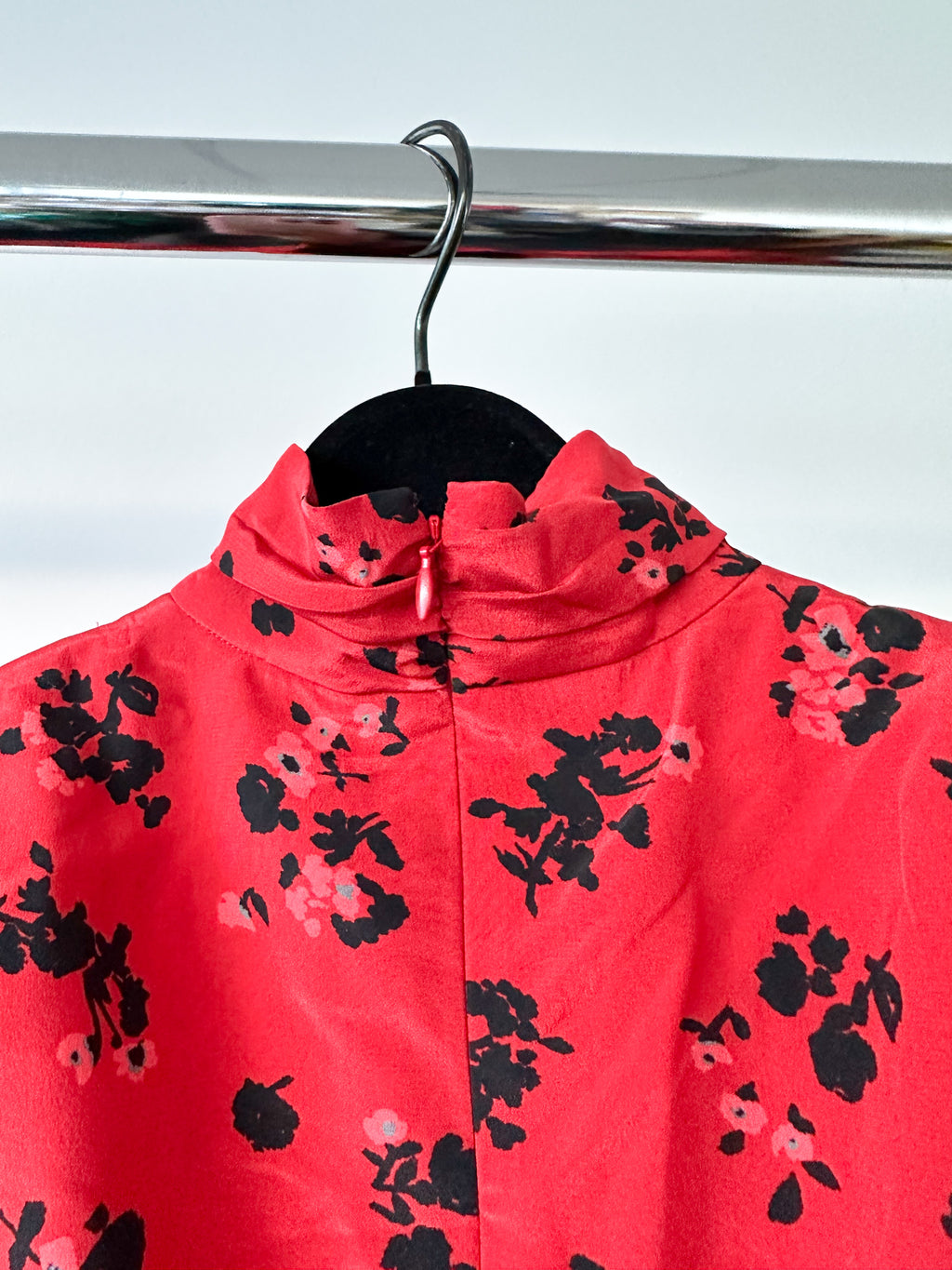 Alessandra Rich Red Floral Rose Print Silk High Neck Keyhole Front Mini Dress