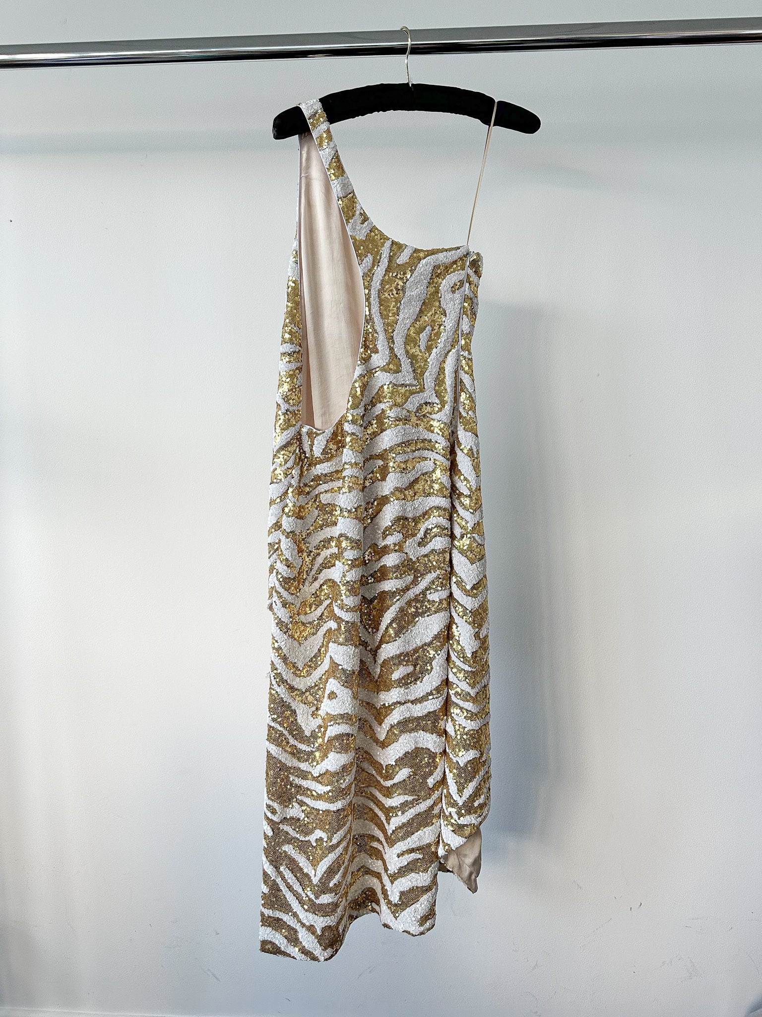 Halpern Tiger Gold White Full Sequinned One Shoulder 70s Disco Party Midi Dress